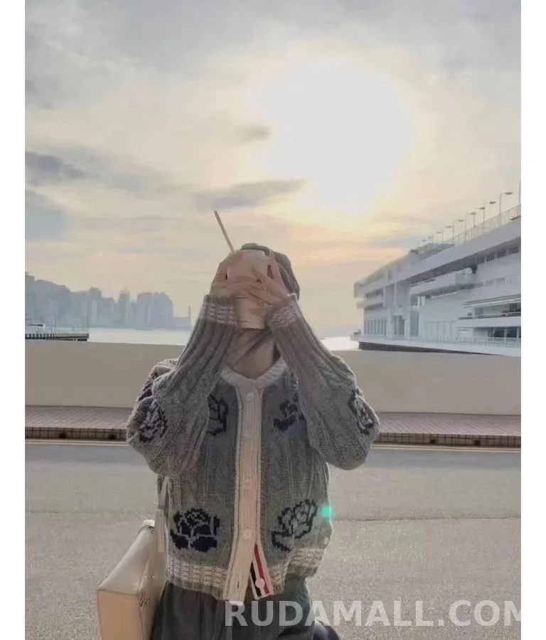 톰브라운 톰브라운 플라워 패턴 가디건 상세 이미지