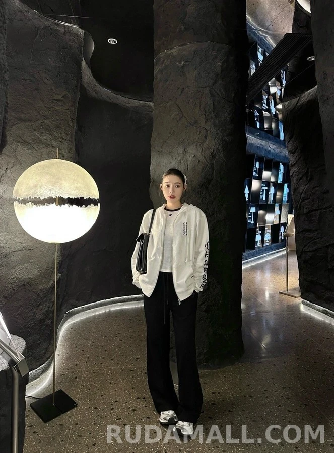 크롬하츠 크롬하츠 고딕 레터링 지퍼 후드 상세 이미지