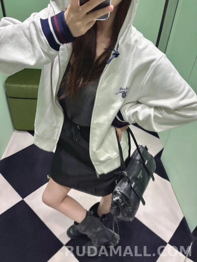 프라다 프라다 복고 휘장 후드 집업 상세 이미지