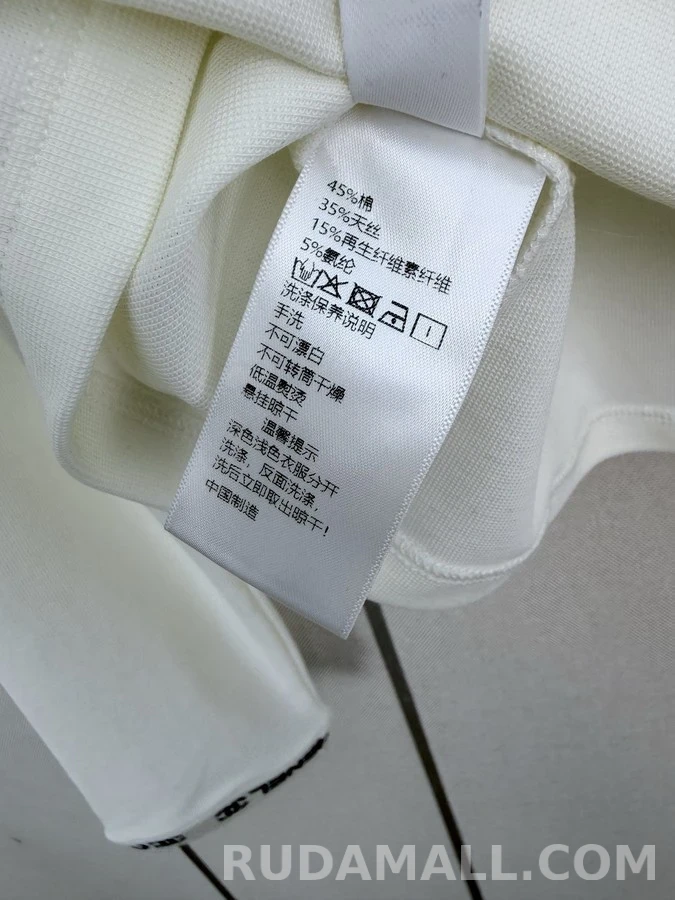 샤넬 샤넬 레터링 스퀘어넥 긴팔 티셔츠 상세 이미지