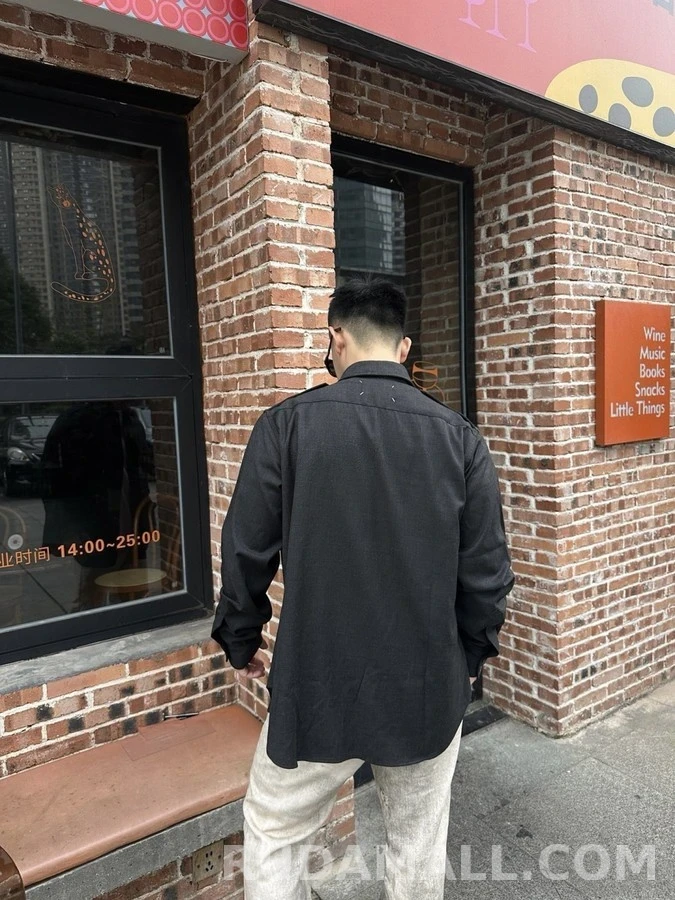 메종 마르지엘라 메종마르지엘라 명선 장식 견장 셔츠 상세 이미지