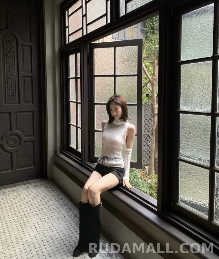 샤넬 샤넬 진주 로고 스웨이드 부츠 상세 이미지