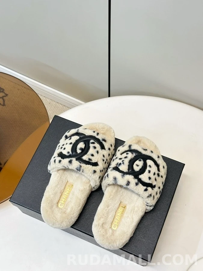 샤넬 샤넬 쌍C 레오파드 퍼 슬라이드 상세 이미지