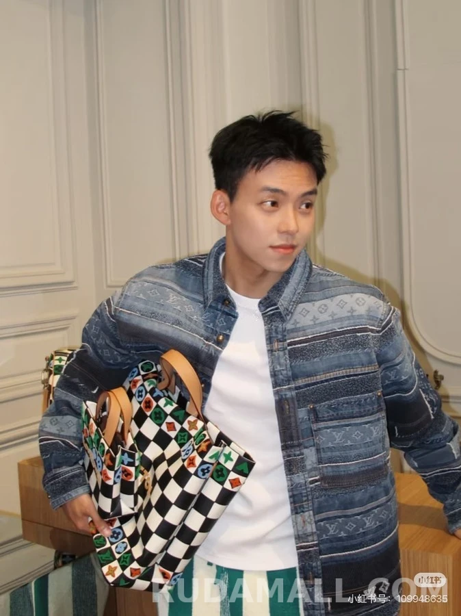 루이비통 루이비통 모노그램 패치워크 스트라이프 데님 긴팔 티셔츠 상세 이미지