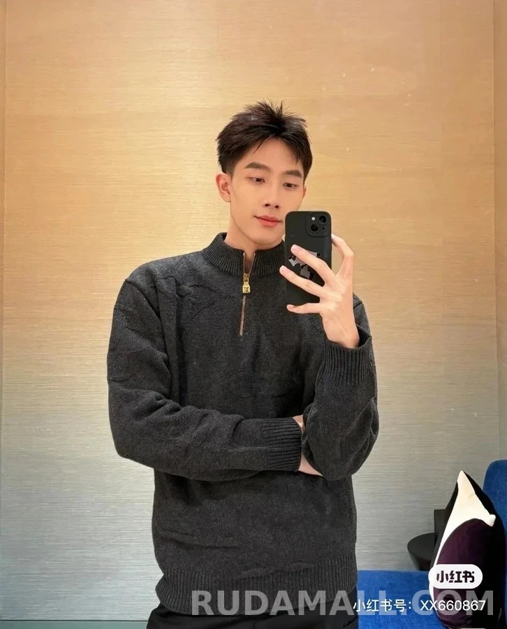 루이비통 루이비통 모노그램 자카드 하프집업 니트 상세 이미지