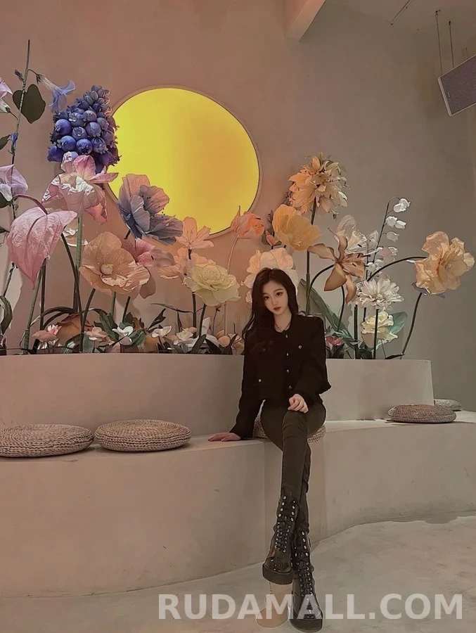샤넬 샤넬 로고 코팅 캡토 레이스업 부츠 상세 이미지