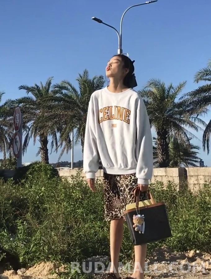 셀린느 셀린느 아치 로고 맨투맨 상세 이미지