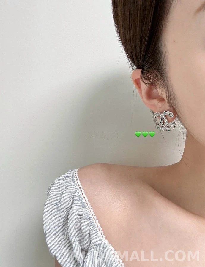 샤넬 샤넬 컬러 크리스탈 더블C 귀걸이 상세 이미지