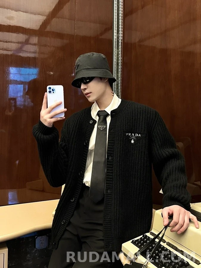 프라다 프라다 리브드 울 가디건 상세 이미지