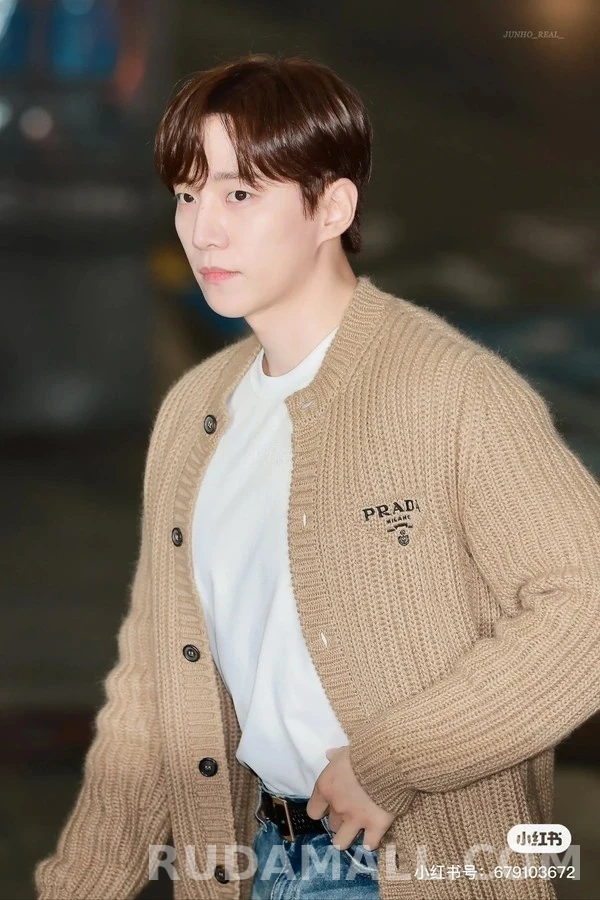 프라다 프라다 로고 자수 굵은 골지 가디건 상세 이미지