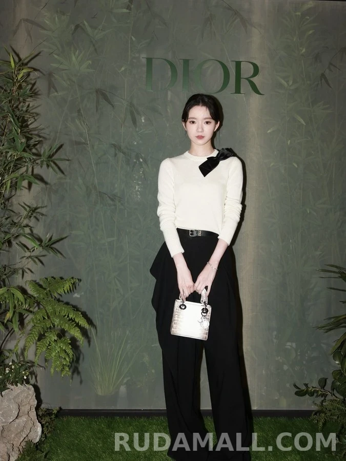 디올 디올 보우 디테일 캐시미어 스웨터 상세 이미지