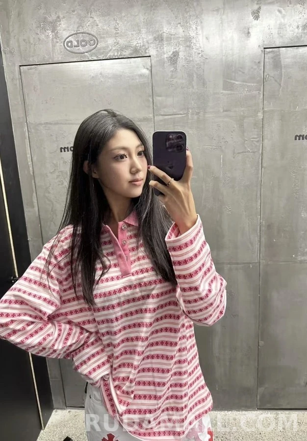 크롬하츠 크롬하츠 크로스 자카드 스트라이프 긴팔 티셔츠 상세 이미지