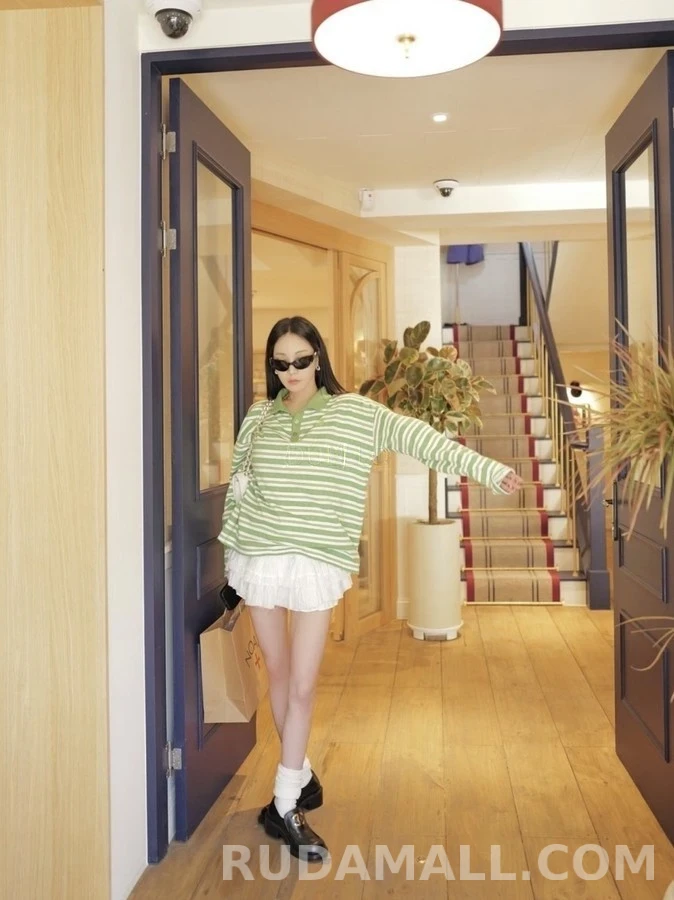크롬하츠 크롬하츠 십자가 자카드 스트라이프 긴팔 폴로 티셔츠 상세 이미지