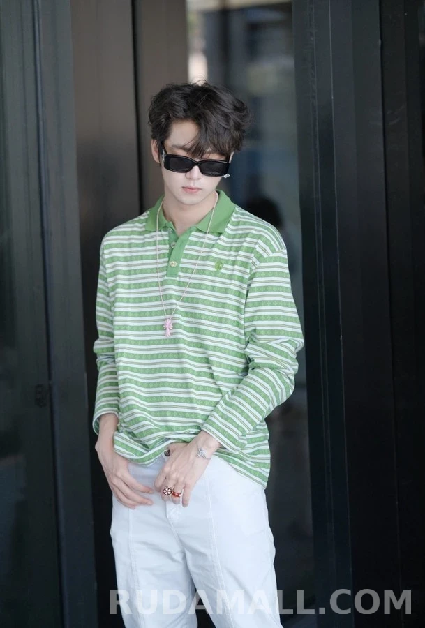 크롬하츠 크롬하츠 십자가 자카드 스트라이프 긴팔 폴로 티셔츠 상세 이미지