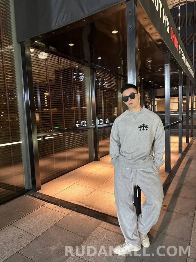 크롬하츠 크롬하츠 크로스 자수 CH 레터링 맨투맨 상세 이미지