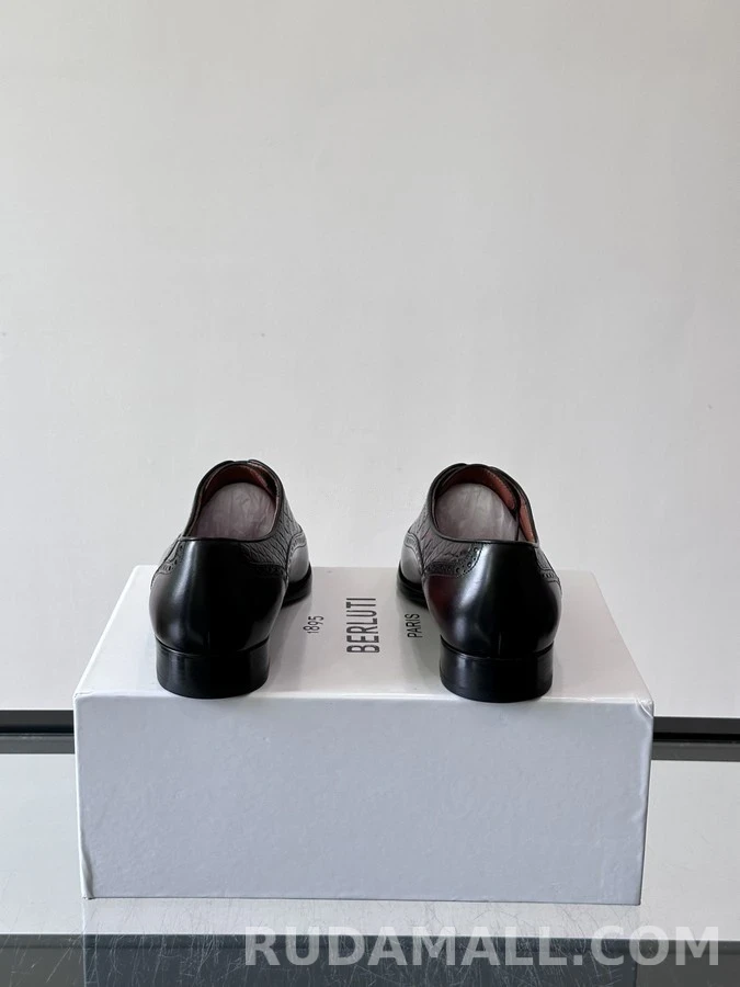 벨루티 벨루티 악어 엠보싱 윙팁 더비 슈즈 상세 이미지