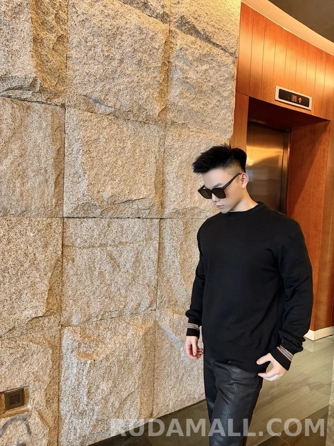 버버리 버버리 체크 스트라이프 니트 상세 이미지