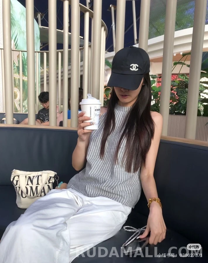 샤넬 샤넬 더블 C 로고 볼캡 상세 이미지