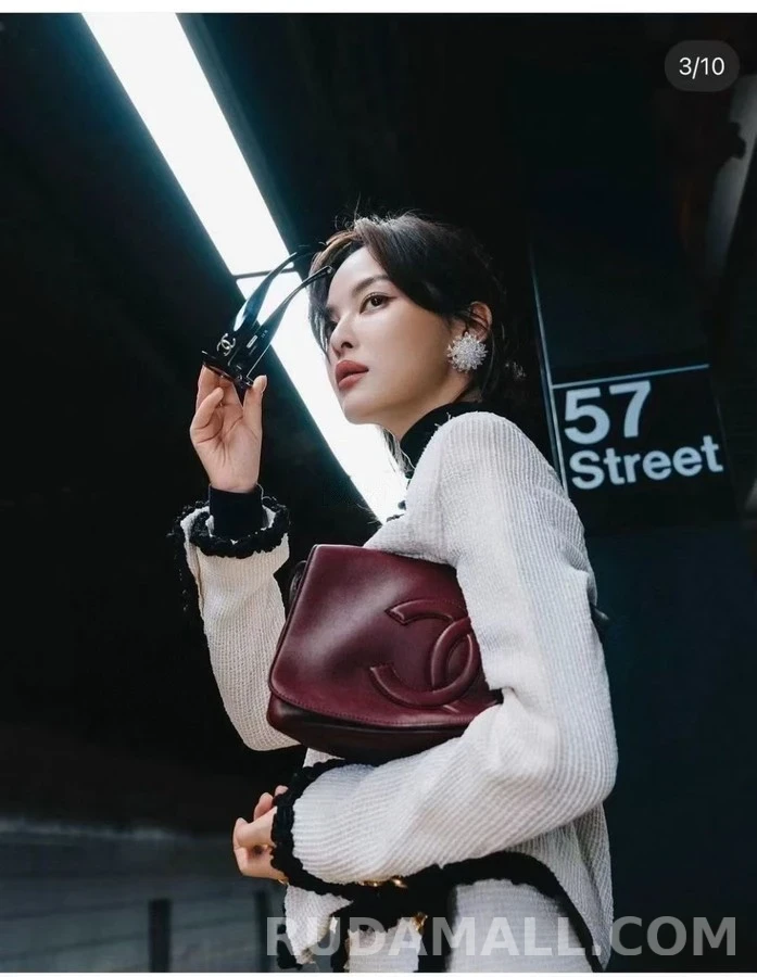 샤넬 샤넬 템플 로고 선글라스 상세 이미지