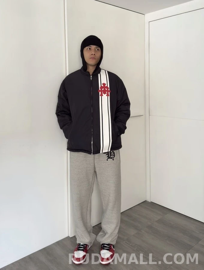 크롬하츠 크롬하츠 CH 레터링 자수 트레이닝 팬츠 상세 이미지