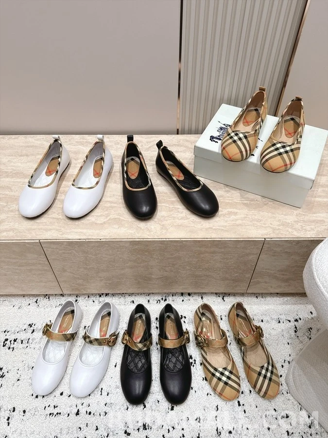 버버리 버버리 체크 스트랩 발레리나 플랫 상세 이미지