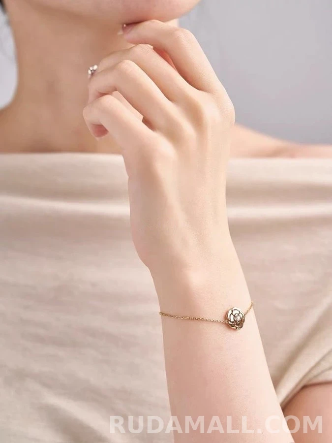 샤넬 샤넬 산차화 다이아몬드 목걸이 상세 이미지