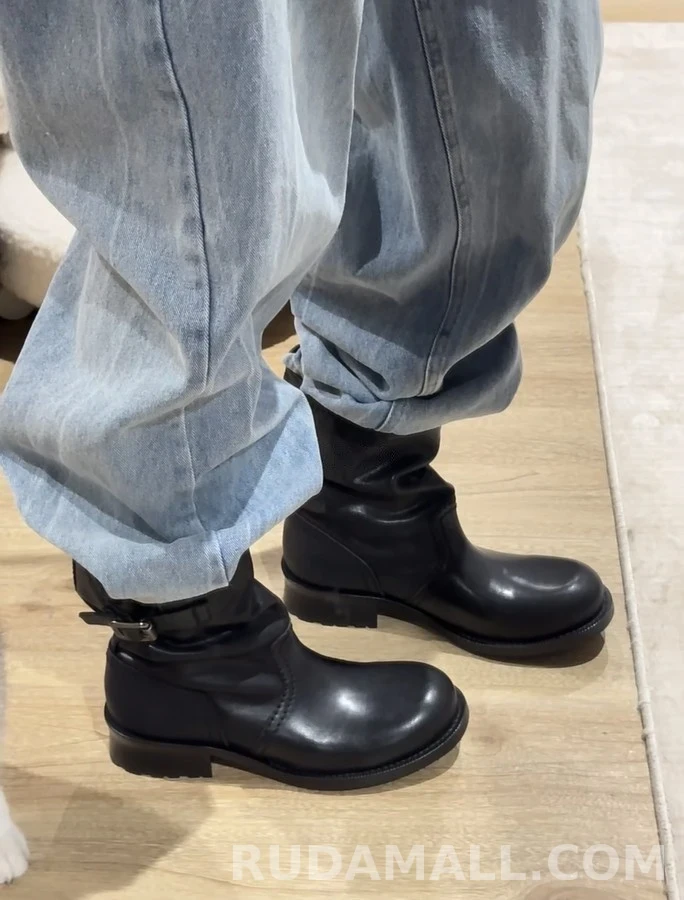 프라다 프라다 버클 레더 부츠 상세 이미지