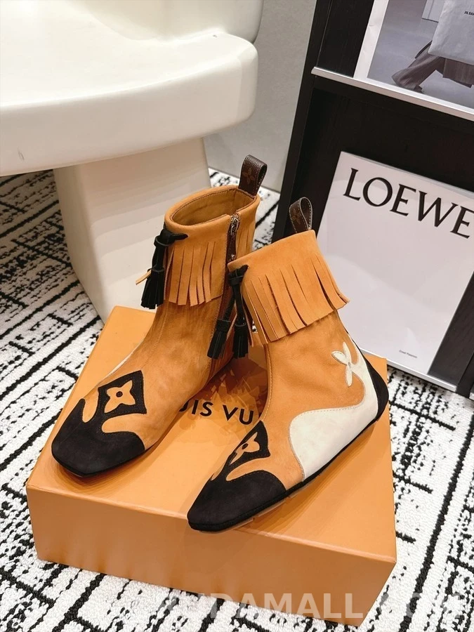 루이비통 루이비통 모노그램 술 장식 앵클 부츠 상세 이미지