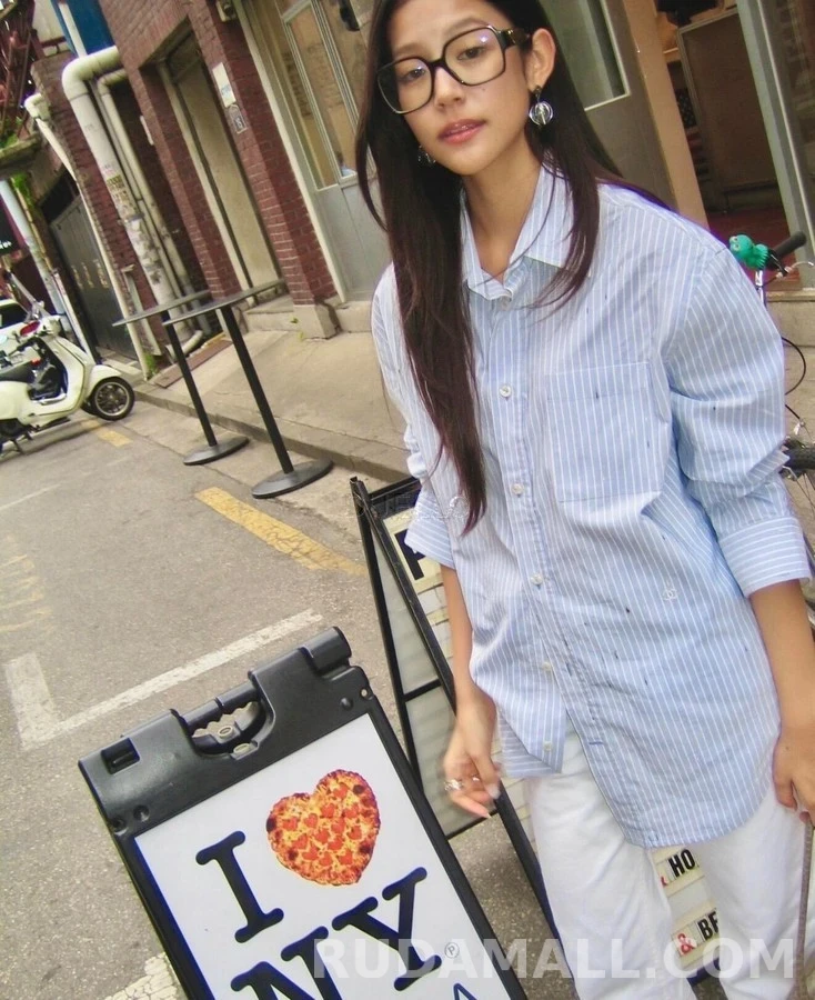 샤넬 샤넬 더블 C 자수 스트라이프 셔츠 상세 이미지