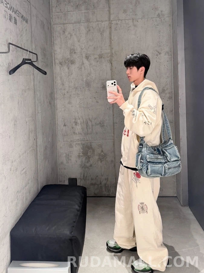 발렌시아가 발렌시아가 타투 그래픽 후드 집업 상세 이미지