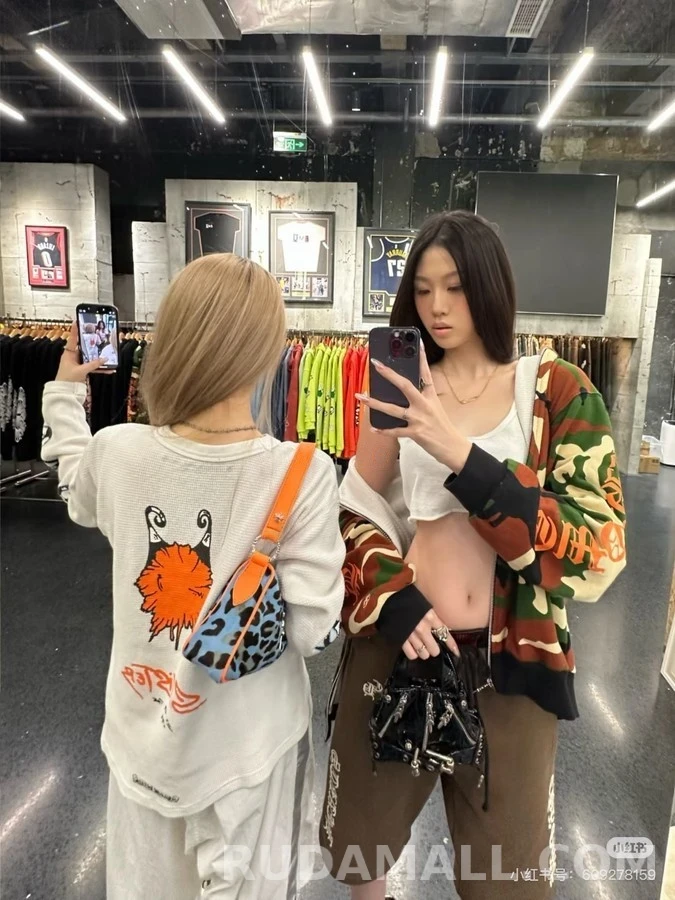 크롬하츠 크롬하츠 Matty Boy 화염 그래픽 긴팔 티셔츠 상세 이미지