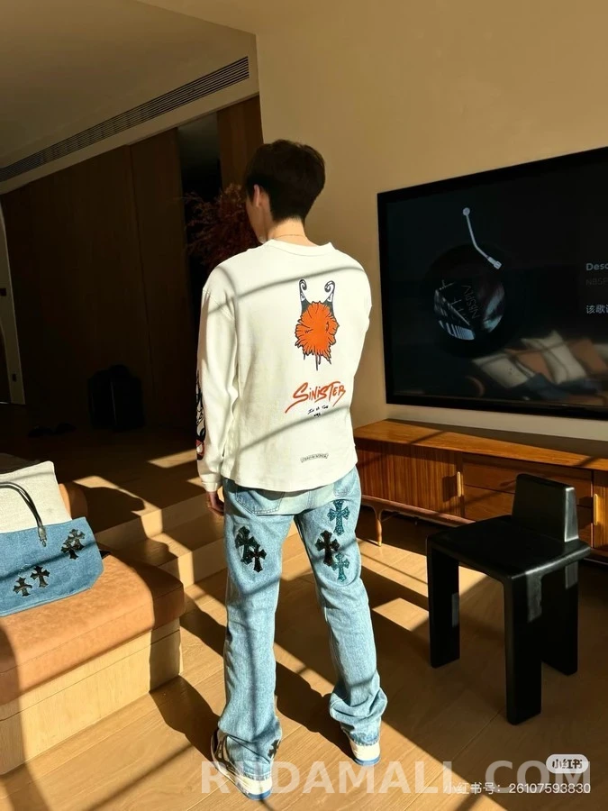 크롬하츠 크롬하츠 Matty Boy 화염 그래픽 긴팔 티셔츠 상세 이미지
