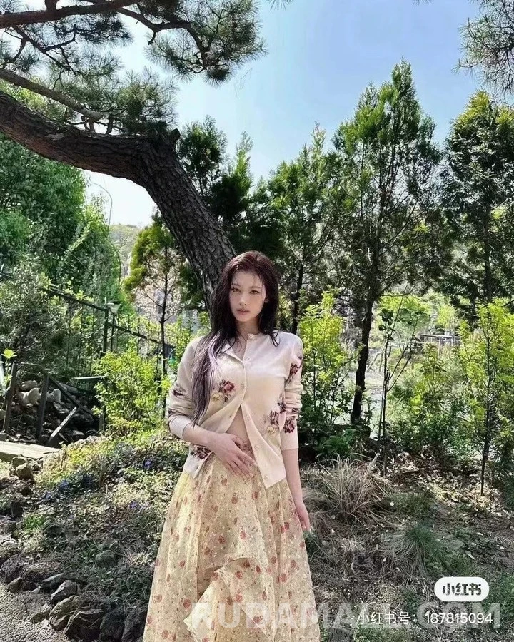프라다 프라다 플라워 프린트 니트 가디건 상세 이미지