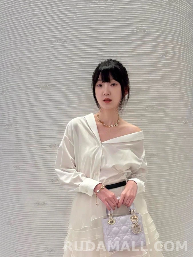 디올 디올 마더오브펄 멀티참 목걸이 상세 이미지