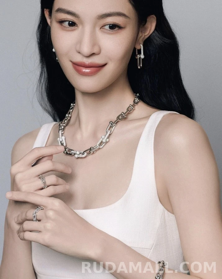 티파니앤코 티파니 앤 코 하드웨어 그라데이션 U링크 체인 목걸이 상세 이미지