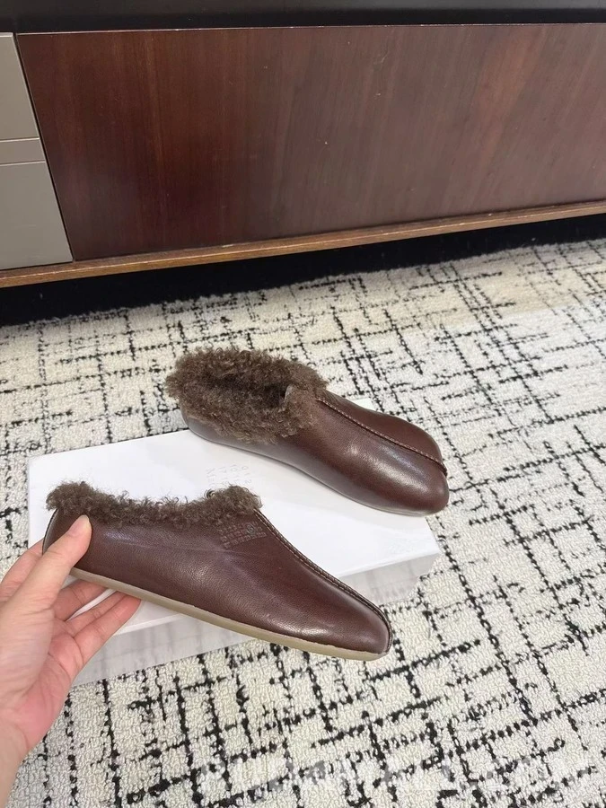 메종 마르지엘라 메종마르지엘라 레더 양털 슬리퍼 상세 이미지