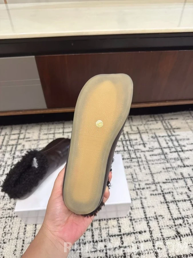 메종 마르지엘라 메종마르지엘라 빵 모양 퍼 슬리퍼 상세 이미지