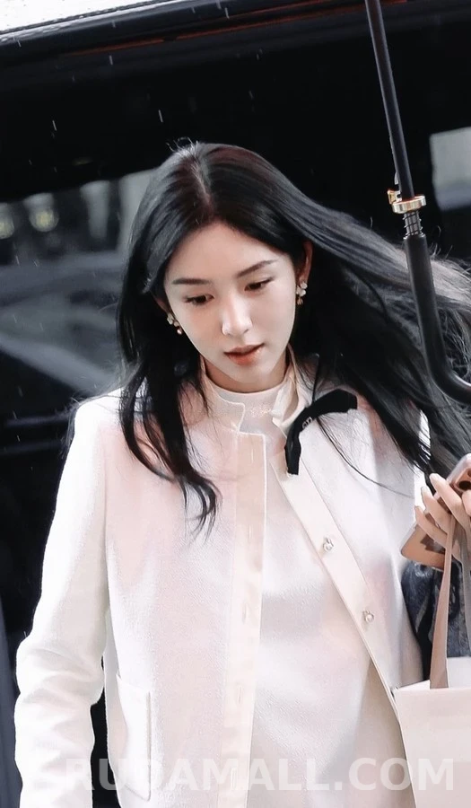 디올 디올 쉘 클로버 비대칭 귀걸이 상세 이미지