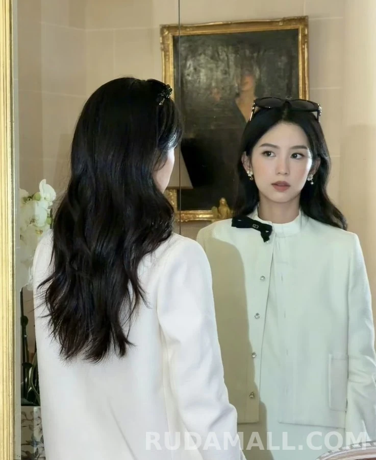 디올 디올 쉘 클로버 비대칭 귀걸이 상세 이미지