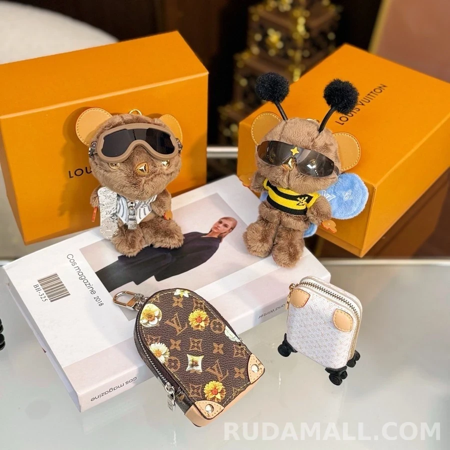 루이비통 루이비통 스노보드 루이 베어 참 상세 이미지