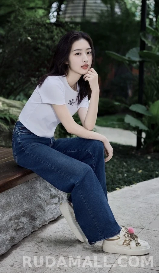 펜디 펜디 로고 플랫폼 스니커즈 상세 이미지