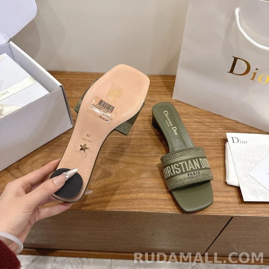 디올 디올 Dway 자수 힐 뮬 상세 이미지