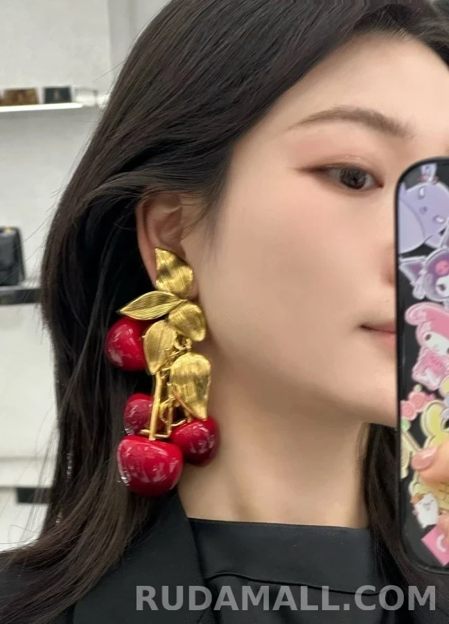 생로랑 세인트로랑 체리 로고 귀걸이 상세 이미지