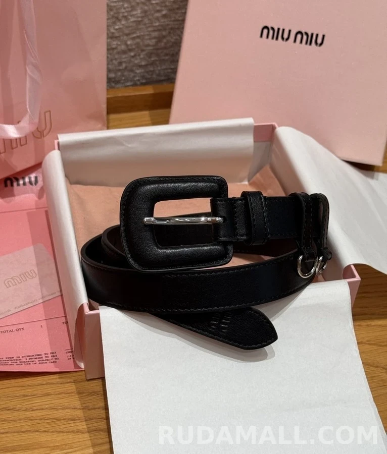 미우미우 미우미우 패딩 스퀘어 버클 가죽 벨트 상세 이미지