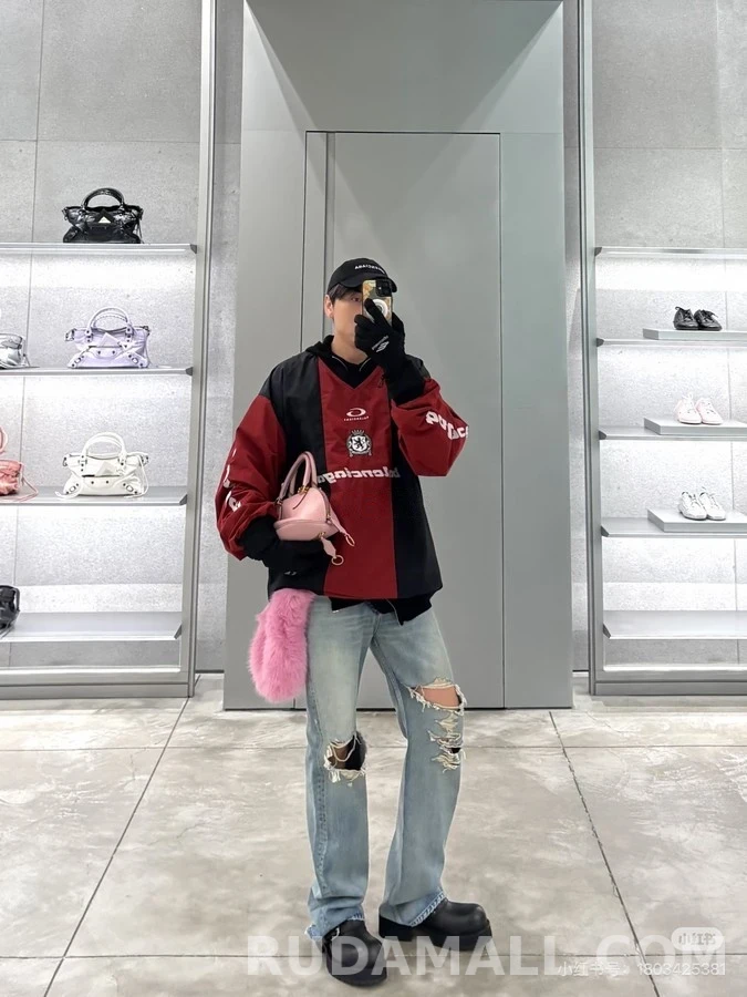 발렌시아가 발렌시아가 컬러블록 맨유 자수 롱슬리브 상세 이미지