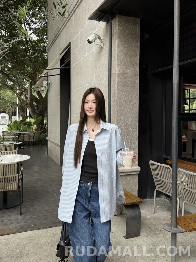 샤넬 샤넬 별점 스트라이프 더블C 자수 셔츠 상세 이미지