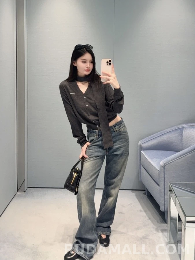 미우미우 미우미우 레터링 V넥 가디건 상세 이미지