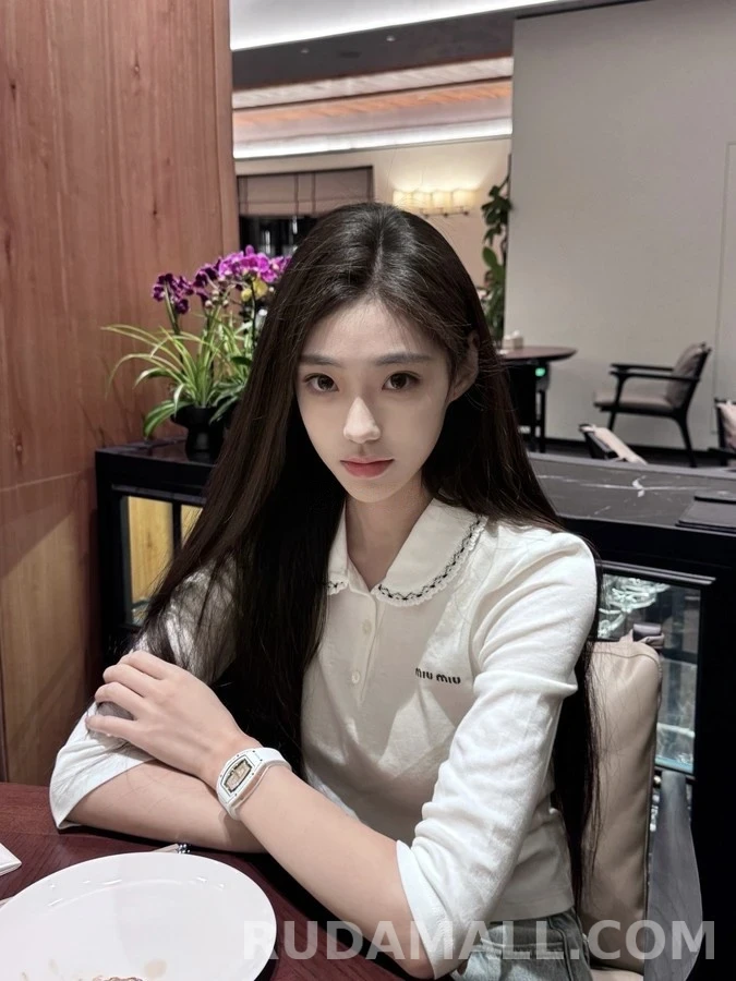 미우미우 미우미우 꽃자수 피터팬카라 폴로 긴팔 티셔츠 상세 이미지