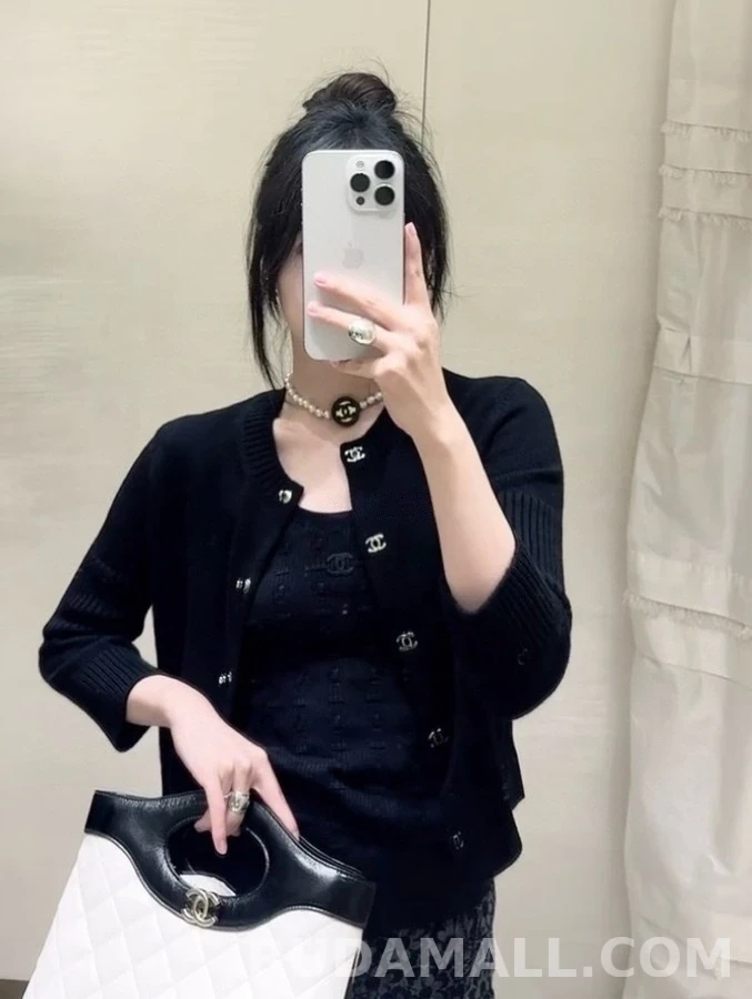 샤넬 샤넬 더블 C 로고 니트 가디건 상세 이미지