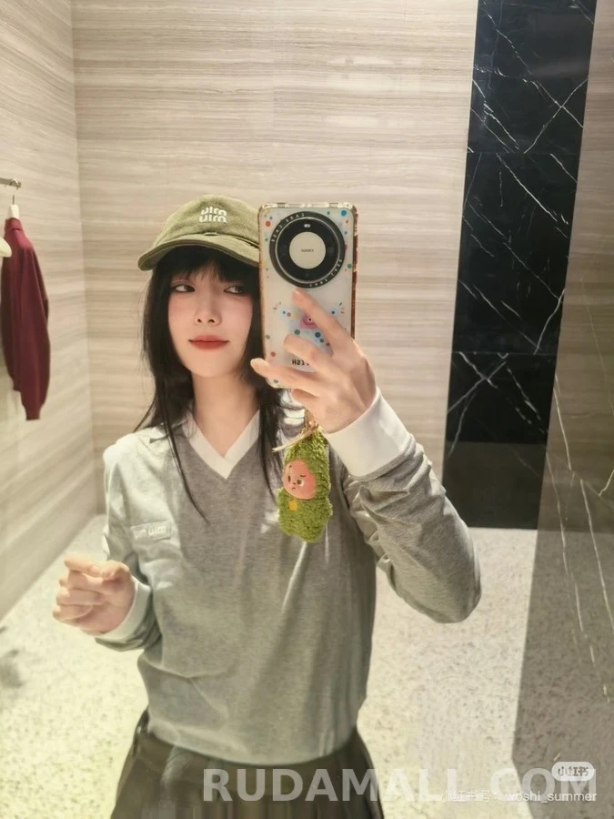 미우미우 미우미우 배색 카라 긴팔 티셔츠 상세 이미지
